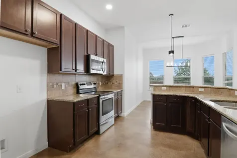 173 Kipahulu Drive Bastrop TX 78602