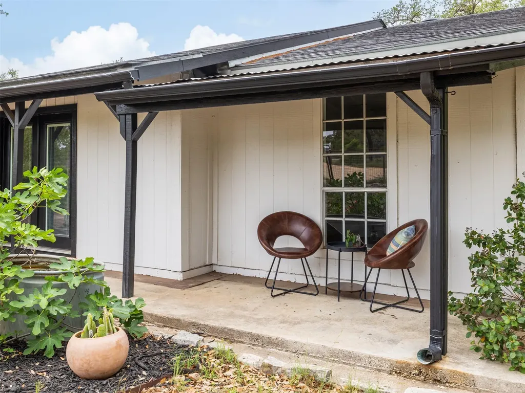 2591 Spring Valley Drive Dripping Springs TX 78620