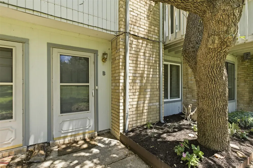4204 Hudson Bend Road Austin TX 78734