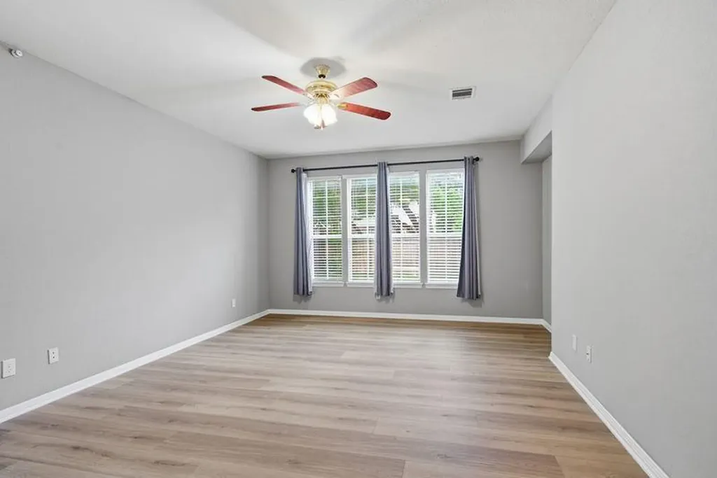 10008 Lachlan Drive Austin TX 78717