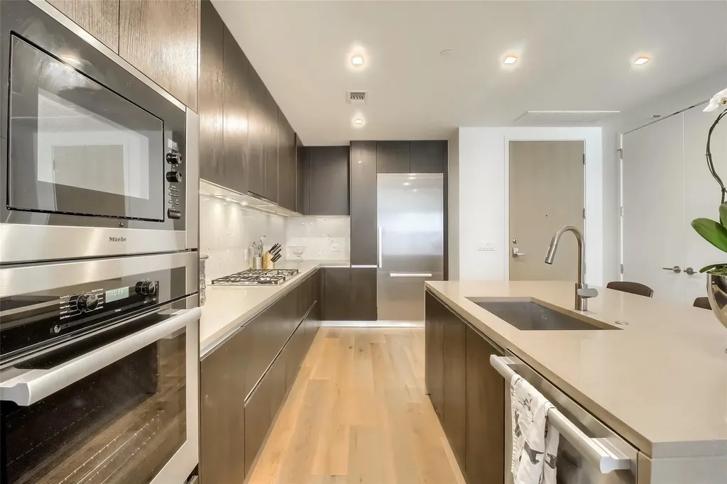 501 West Avenue Austin TX 78701