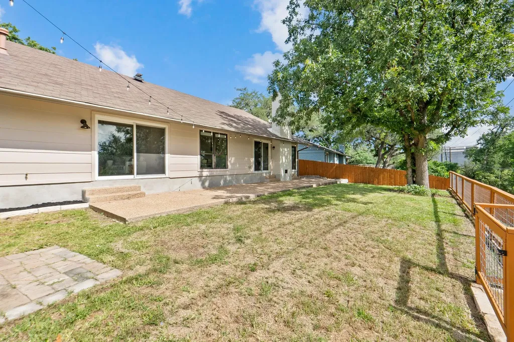 7603 Barcelona Cove Austin TX 78752