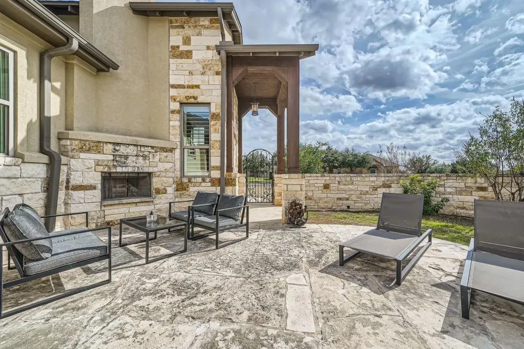100 Dakota Drive Georgetown TX 78633