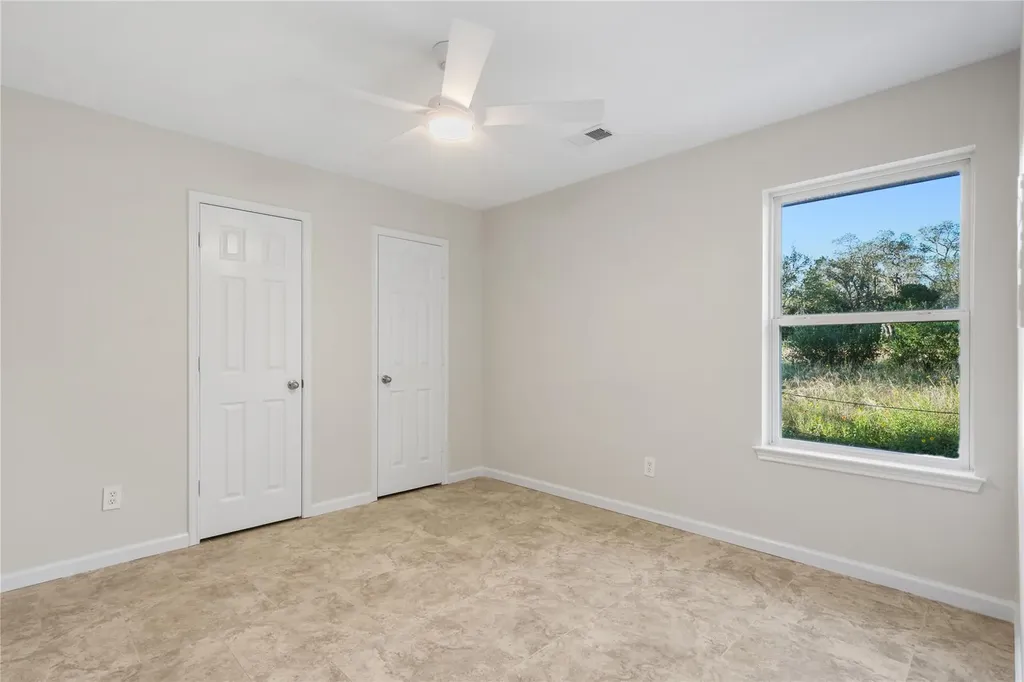 1104 Cliffview Drive Spicewood TX 78669