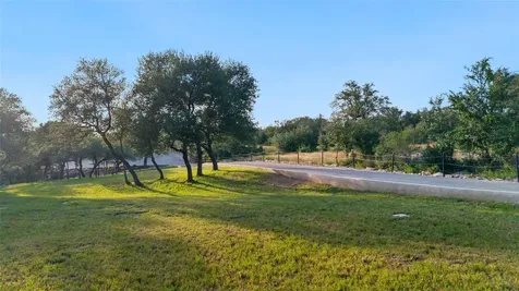 1104 Cliffview Drive Spicewood TX 78669