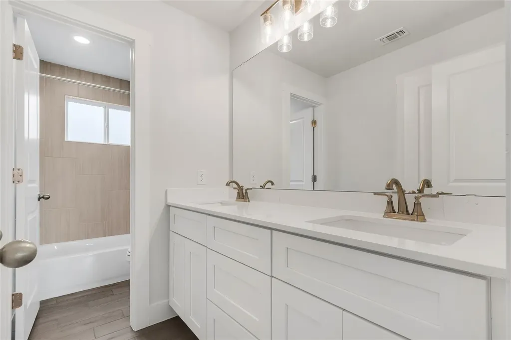 8516 Red Bottle Brush Road Lago Vista TX 78645