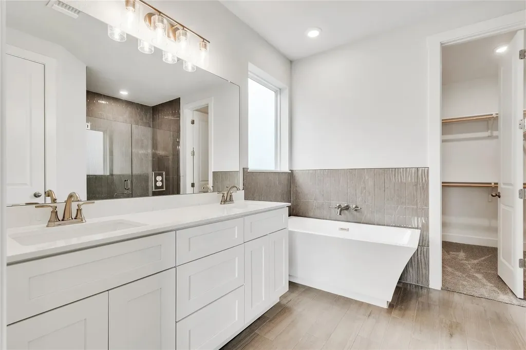 8516 Red Bottle Brush Road Lago Vista TX 78645