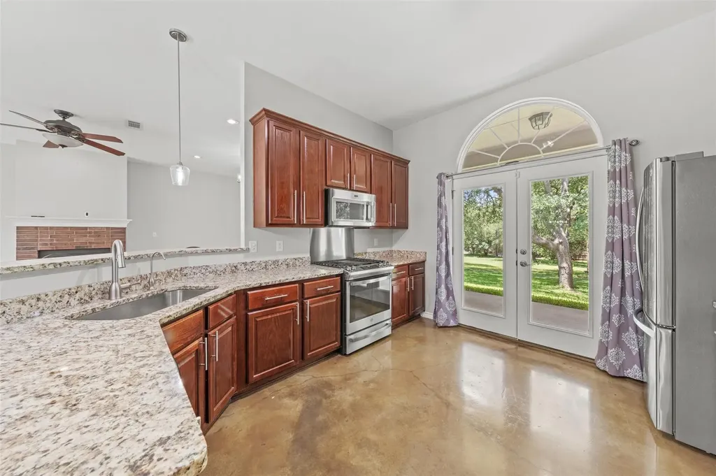 68 Richland Drive Belton TX 76513