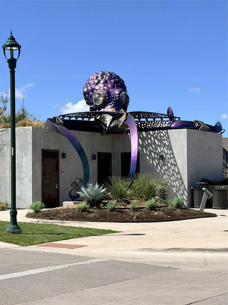 4704 Eberly Street Austin TX 78723