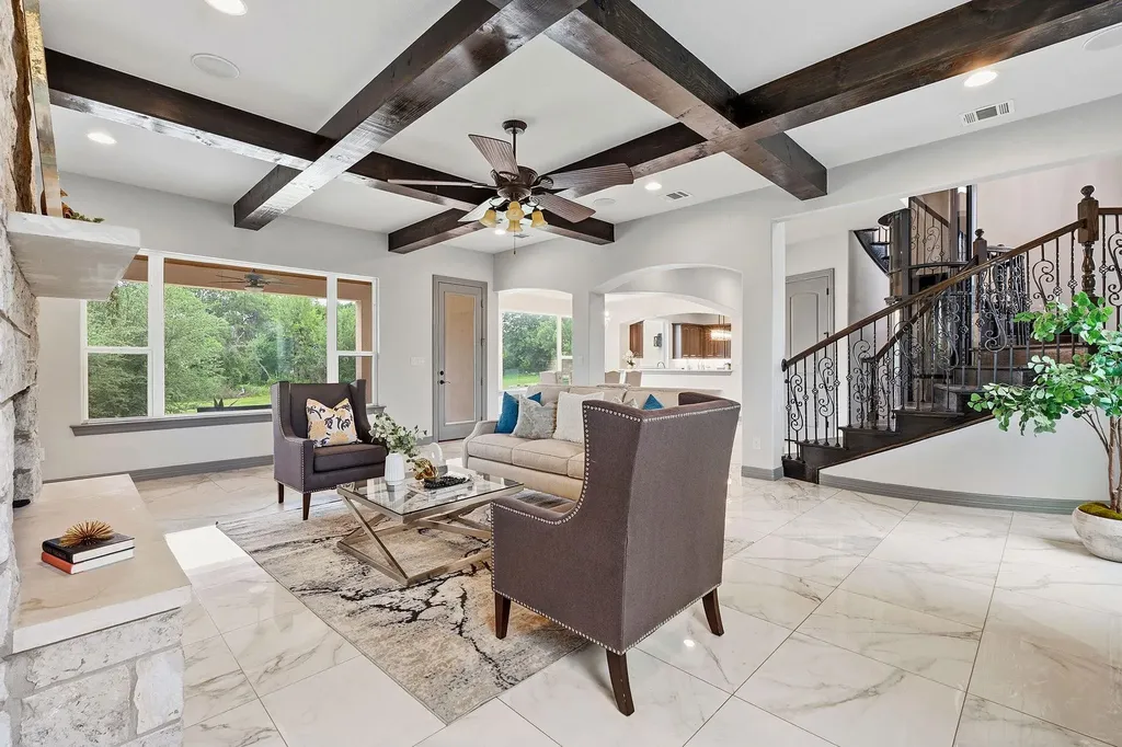427 Bella Montagna Circle Austin TX 78734