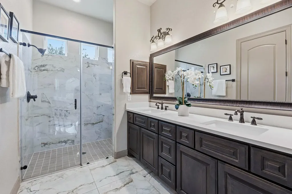 427 Bella Montagna Circle Austin TX 78734