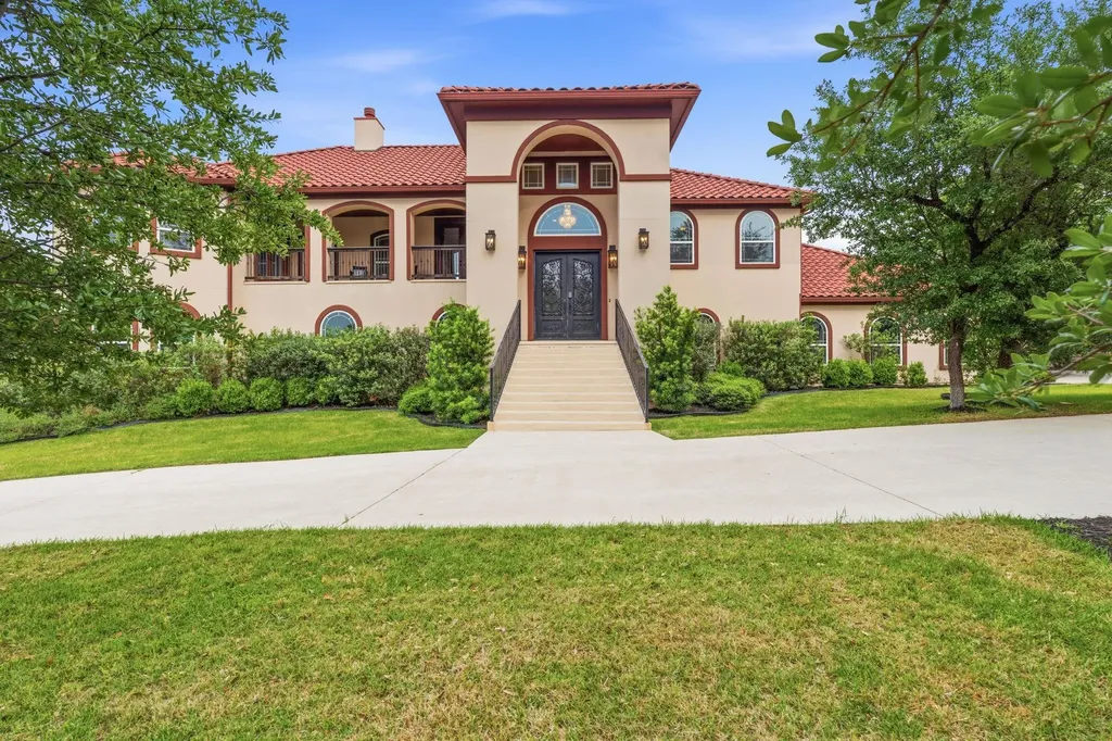 427 Bella Montagna Circle Austin TX 78734