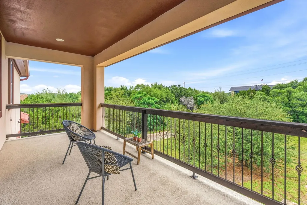427 Bella Montagna Circle Austin TX 78734