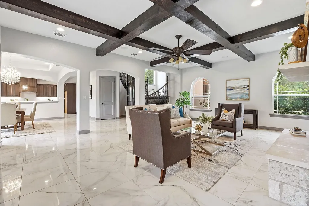 427 Bella Montagna Circle Austin TX 78734