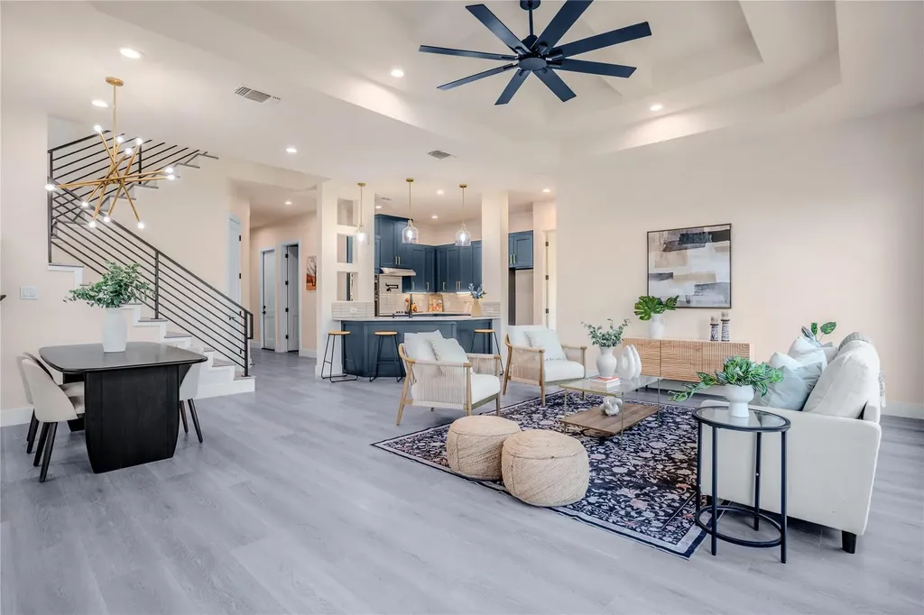 303 W Lane Avenue Manor TX 78653