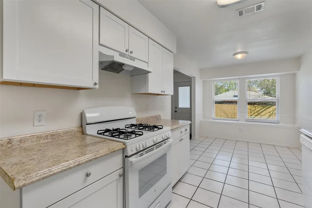 212 Rockcrest Drive Georgetown TX 78628