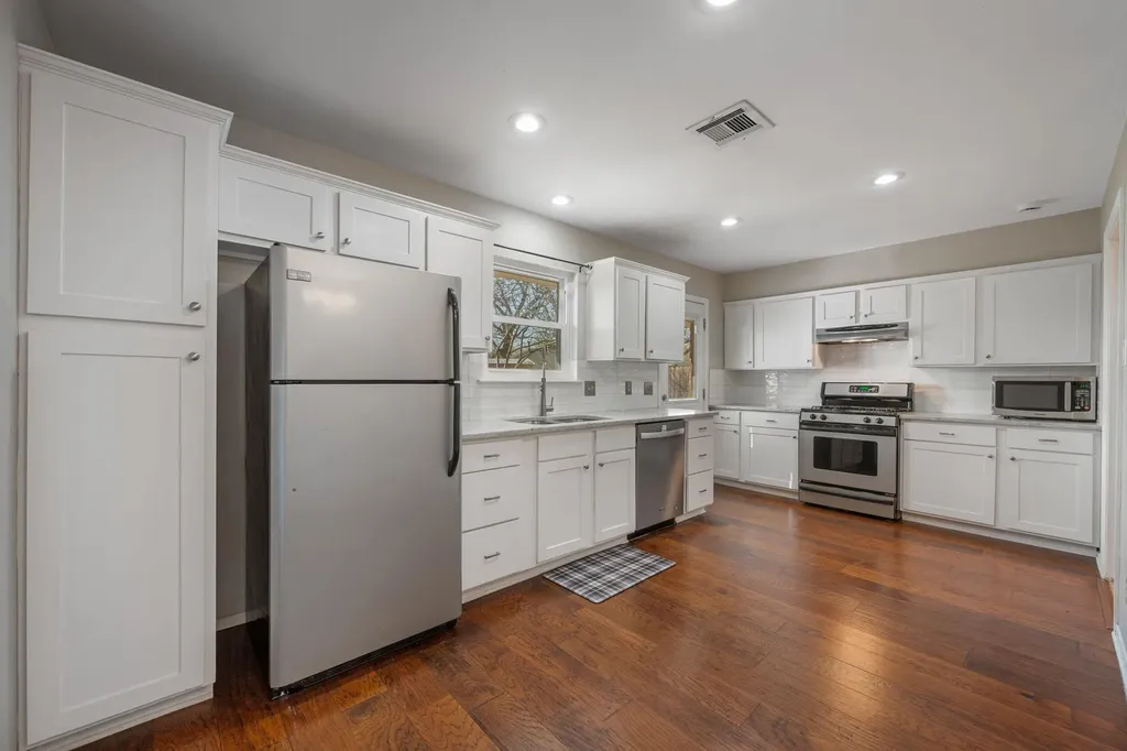 7402 Bucknell Drive Austin TX 78723