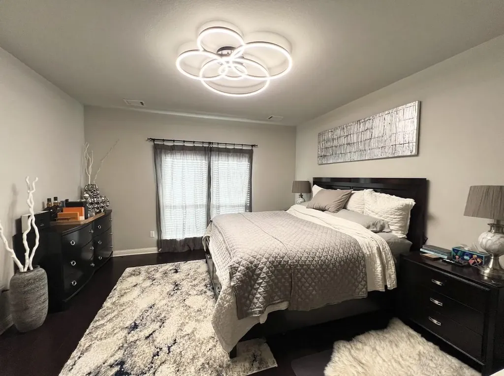 102 Waverly Spire Court Austin TX 78738