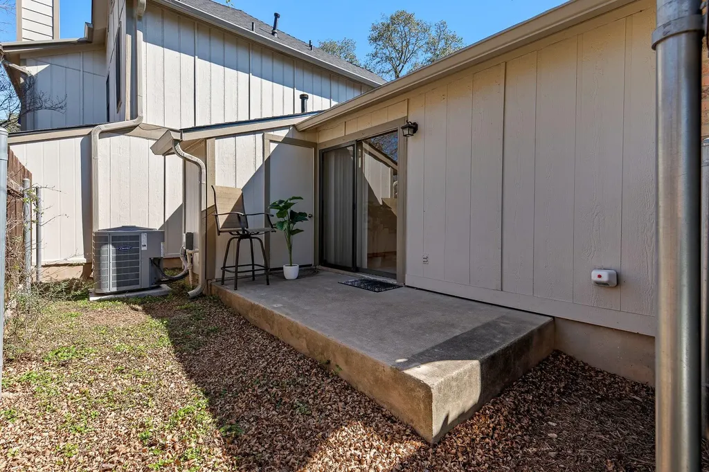 11821 Bittern Hollow Austin TX 78758