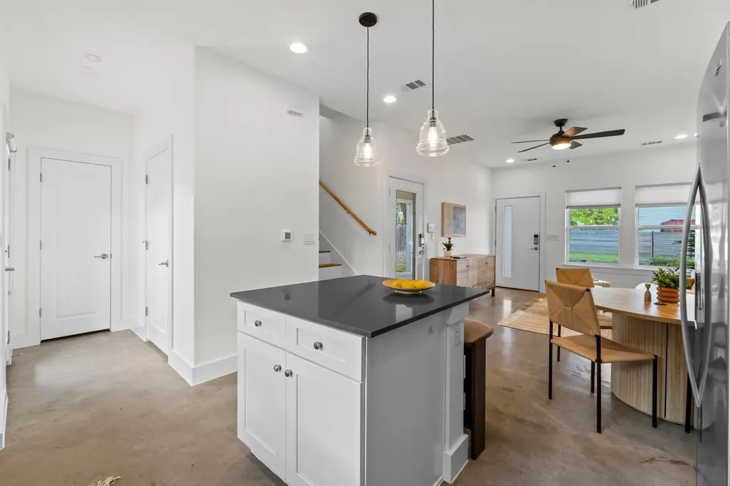 1112 Linden Street Austin TX 78702