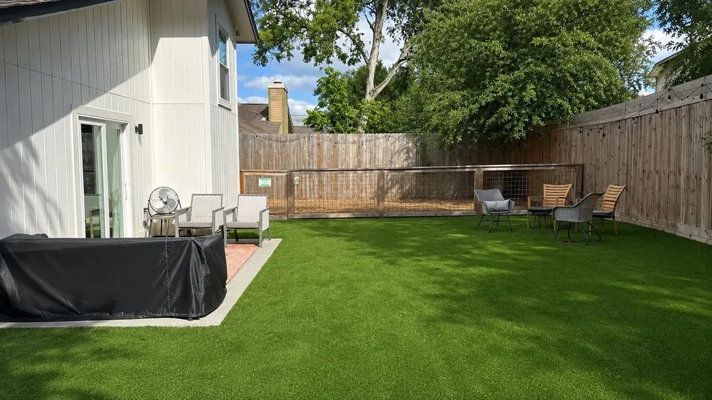 5405 Meadow Crest Austin TX 78744