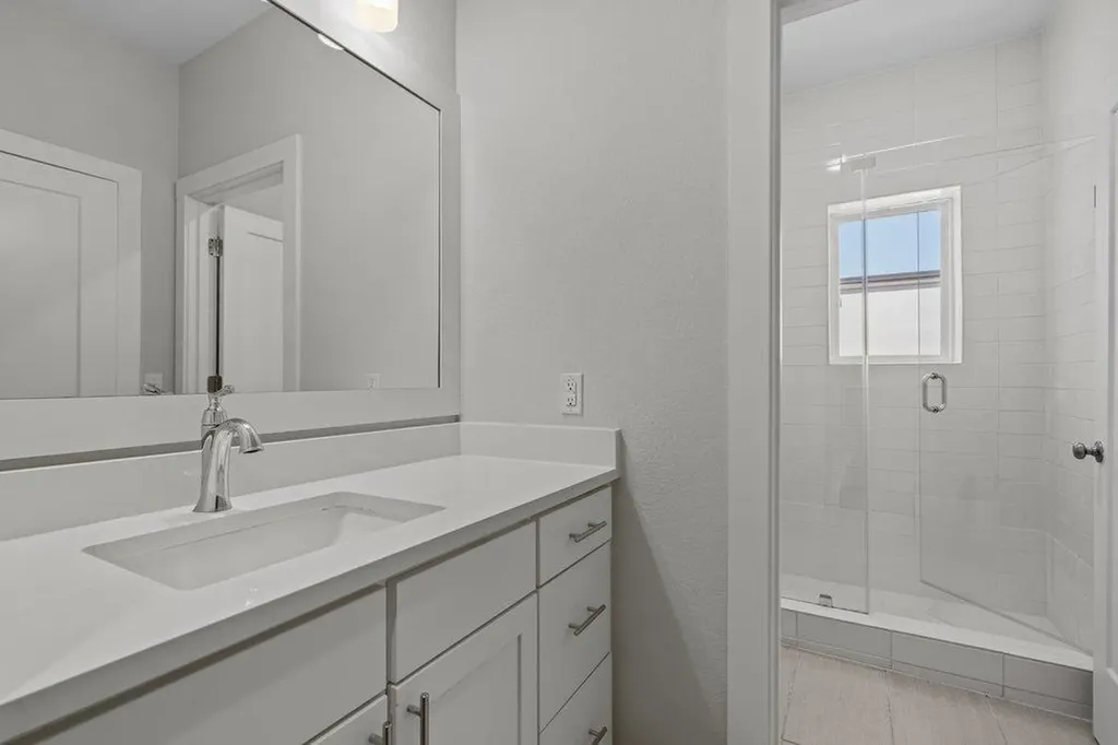 2827 Manor Road Austin TX 78722