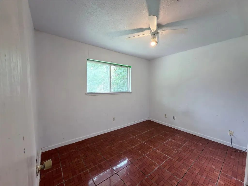 2512 E Stassney Lane Austin TX 78744
