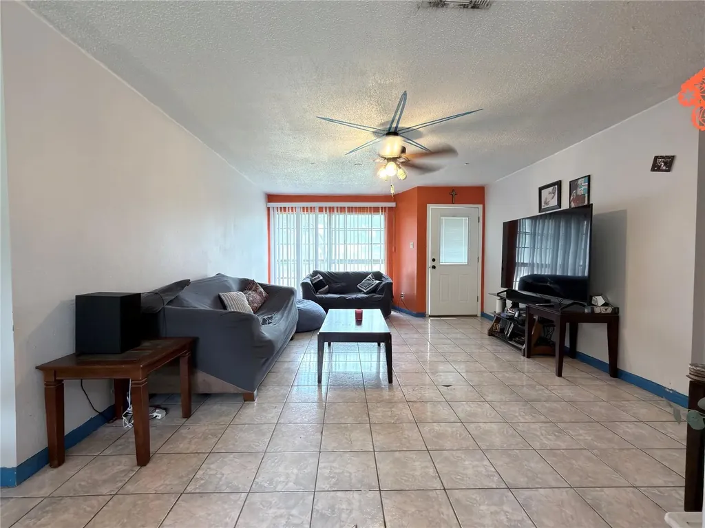 2512 E Stassney Lane Austin TX 78744