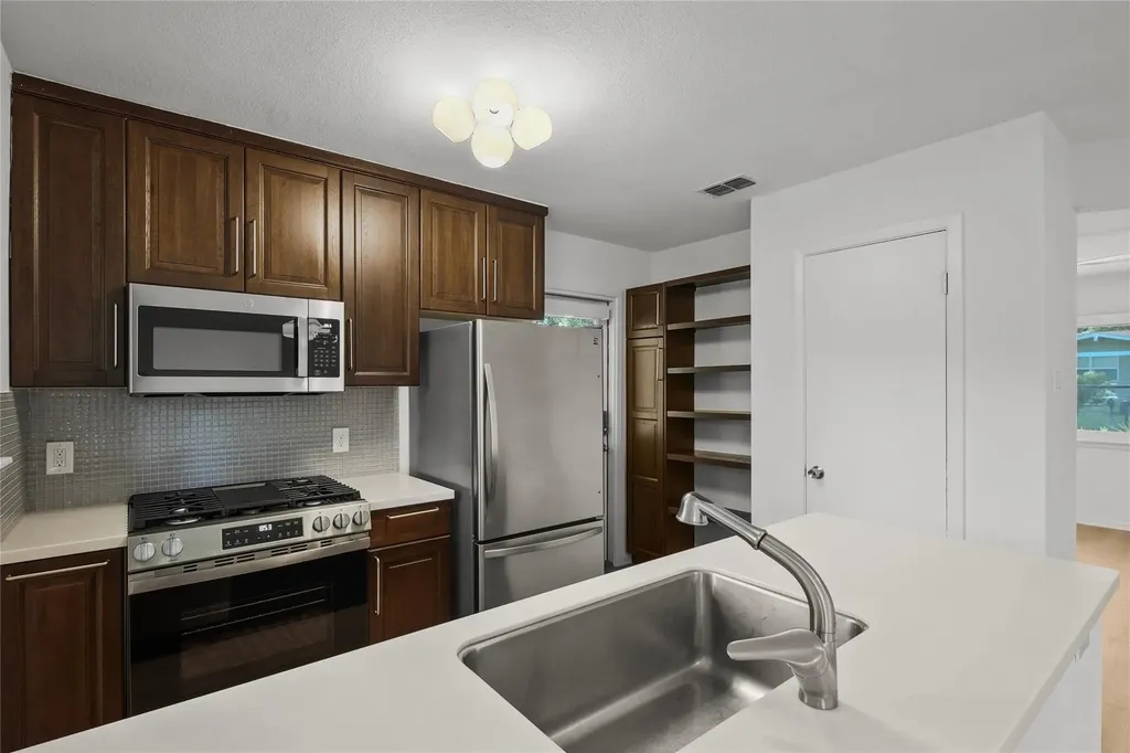 307 Sheffield Drive Austin TX 78745