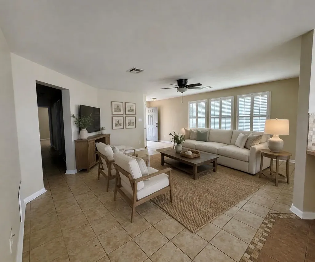 1148 Amberwood Loop Kyle TX 78640