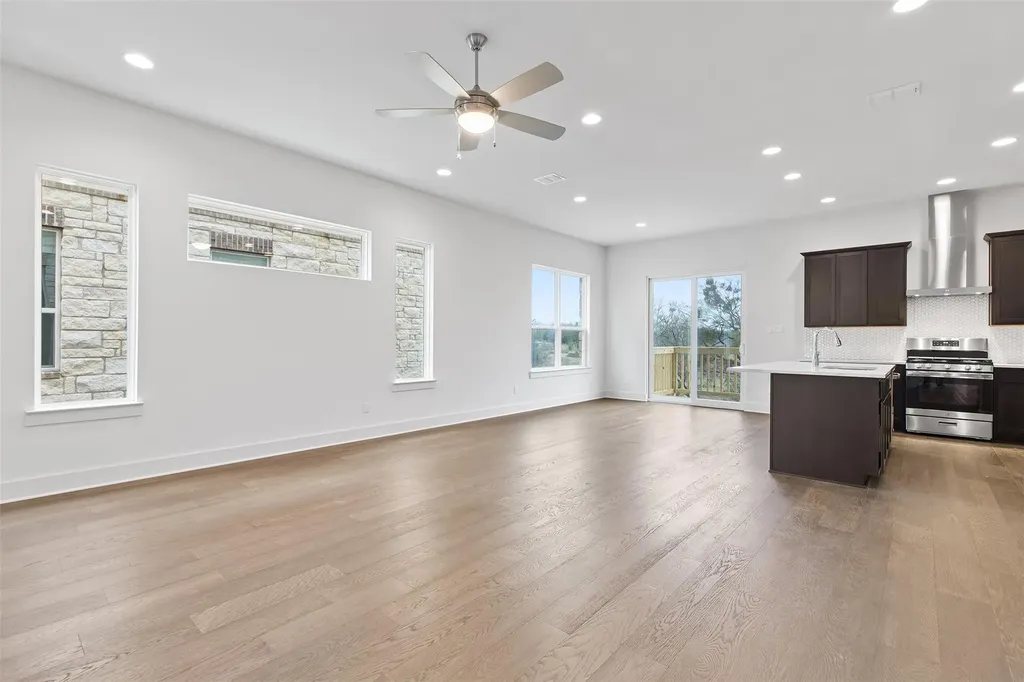 1531 N Red Bud Lane Round Rock TX 78665