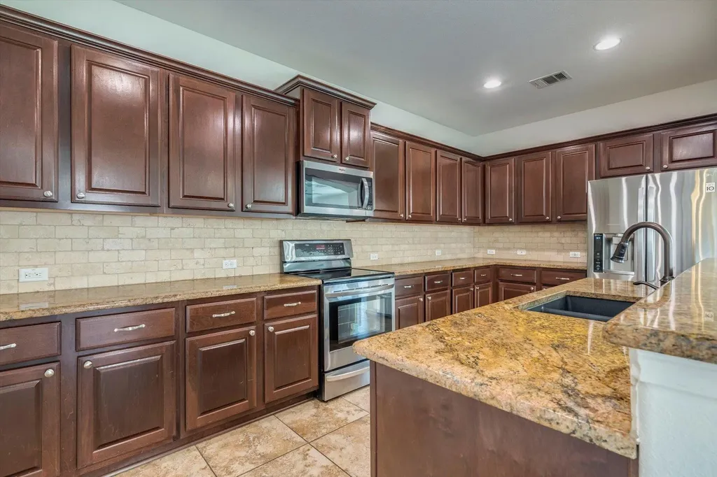 16829 Ruggio Road Pflugerville TX 78660