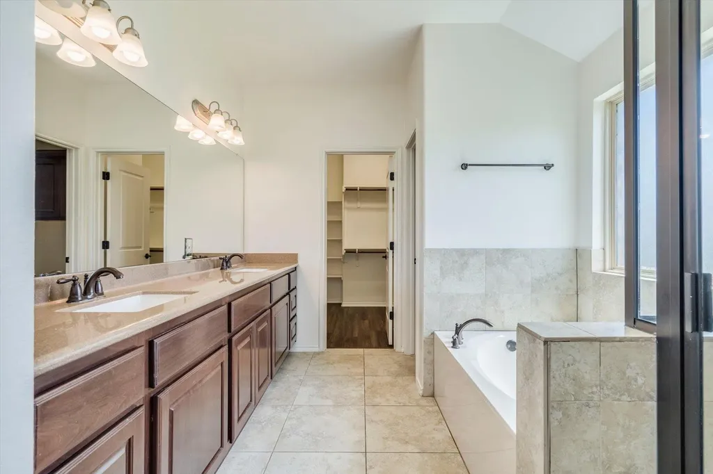 16829 Ruggio Road Pflugerville TX 78660