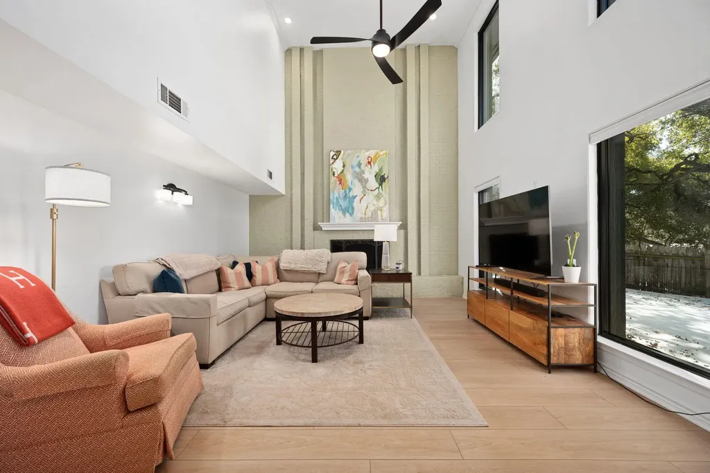 6203 Olympic Overlook Drive Austin TX 78746