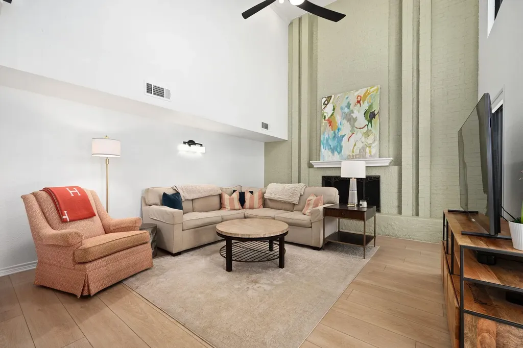 6203 Olympic Overlook Drive Austin TX 78746