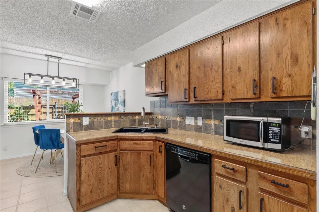 5805 W Gate Boulevard Austin TX 78745