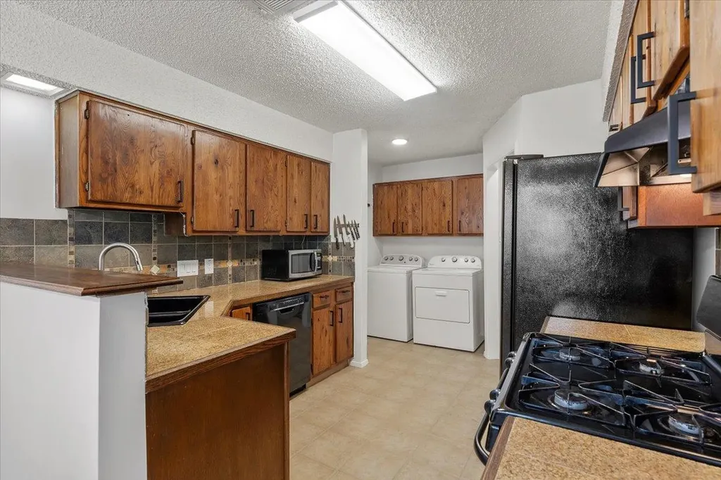 5805 W Gate Boulevard Austin TX 78745