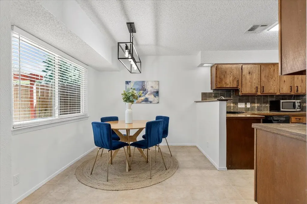 5805 W Gate Boulevard Austin TX 78745