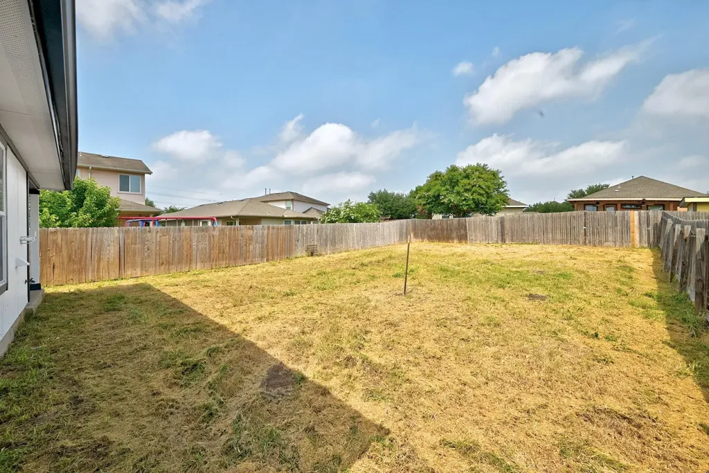 7004 Heine Farm Road Del Valle TX 78617