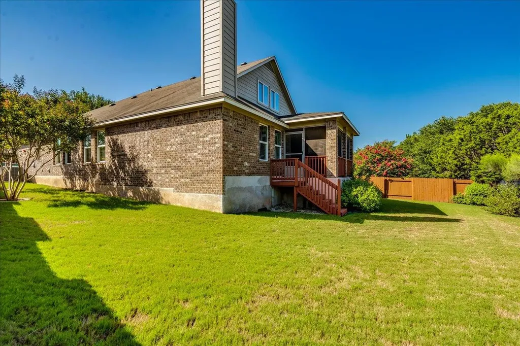 471 Limestone Trail Austin TX 78737