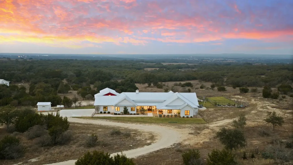 452 Southwick Ranch Road Johnson City TX 78636