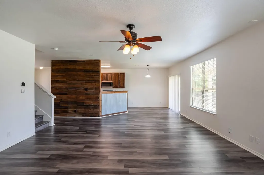711 Abundance Lane Kyle TX 78640