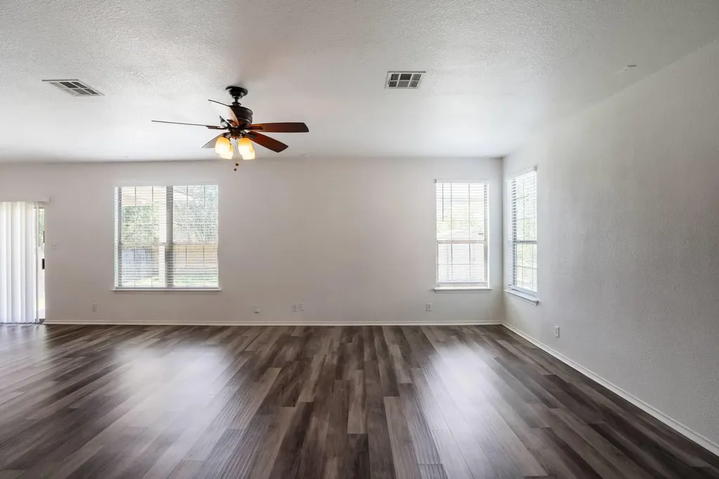 711 Abundance Lane Kyle TX 78640