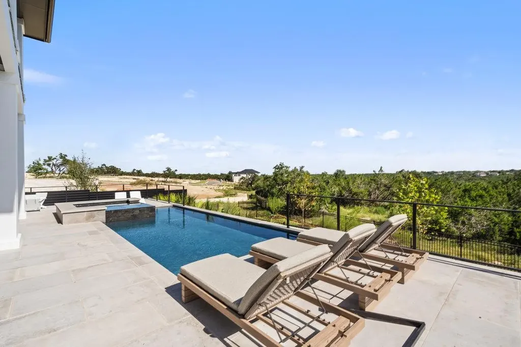 5903 Silent Nova View Austin TX 78730