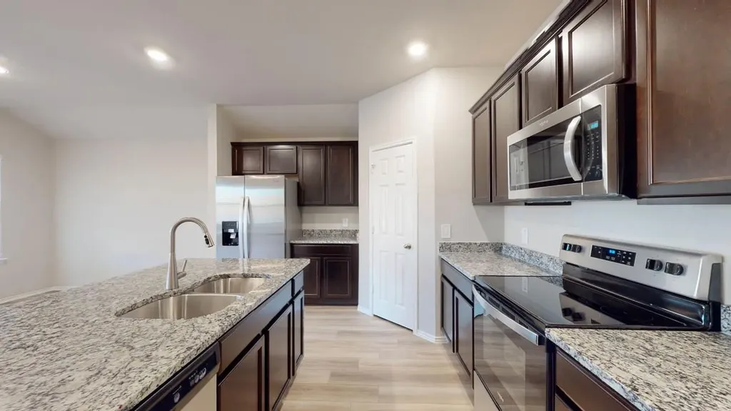 521 Hector Loop Georgetown TX 78626