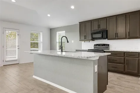 20506 National Drive Lago Vista TX 78645