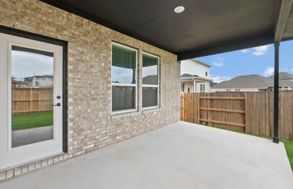 198 Rubber Tree Way Buda TX 78610