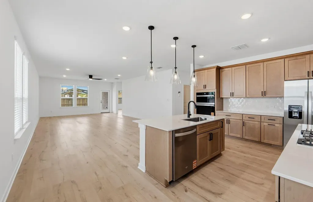 198 Rubber Tree Way Buda TX 78610