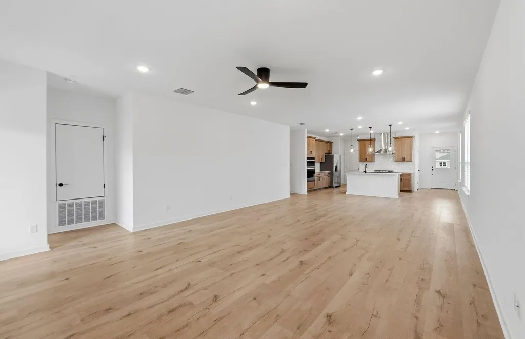 198 Rubber Tree Way Buda TX 78610