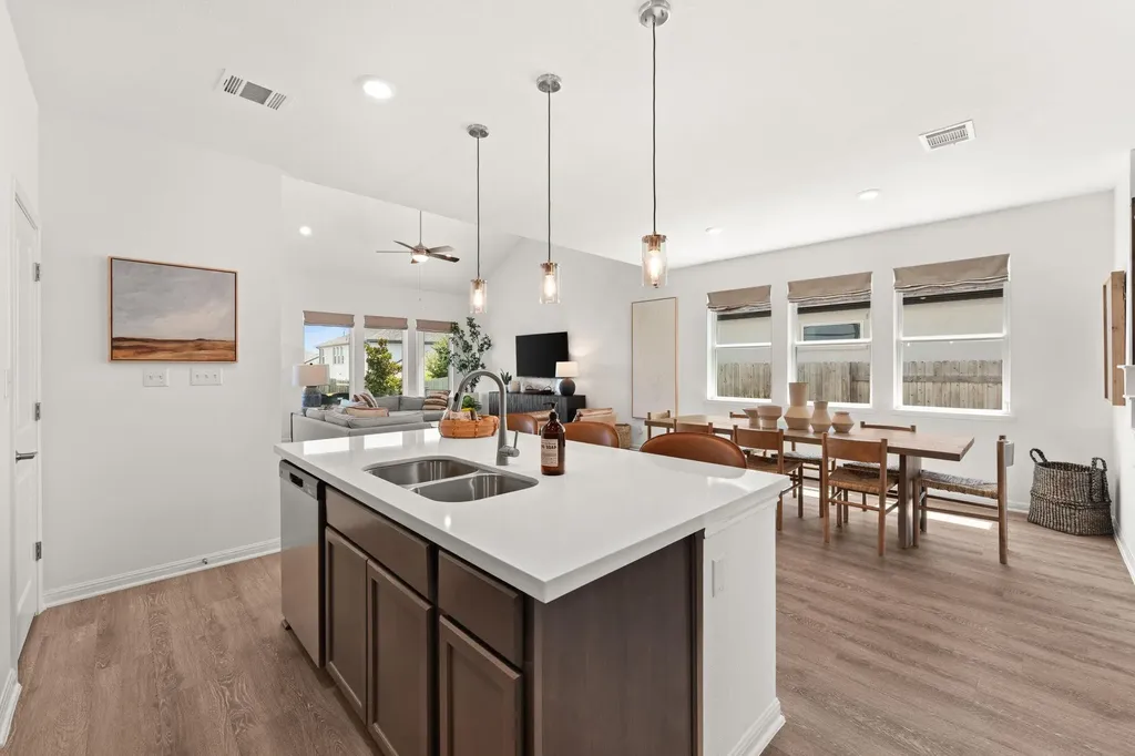 6512 Velvet Leaf Lane Buda TX 78610